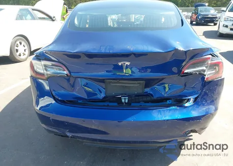 2020 Tesla Model 3 Standard Range Plus Rear-Wheel Drive/Standard Range Rear-Wheel Drive z USA, uszkodzony, nr VIN 5YJ3E1EAXLF796932